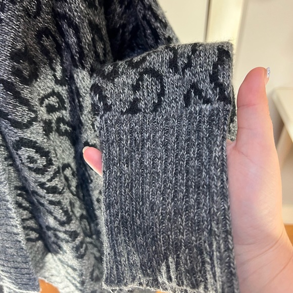 Leopard Print open sweater Size M Black Grey - Picture 4 of 7